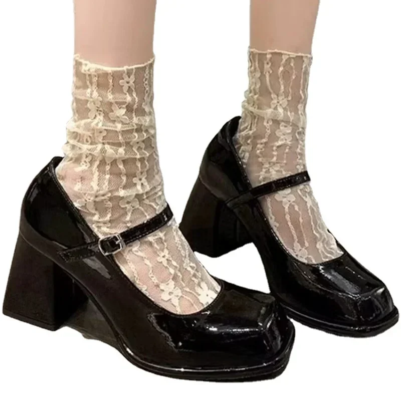 Туфли женские на высоком каблуке с ремешком и пряжкой