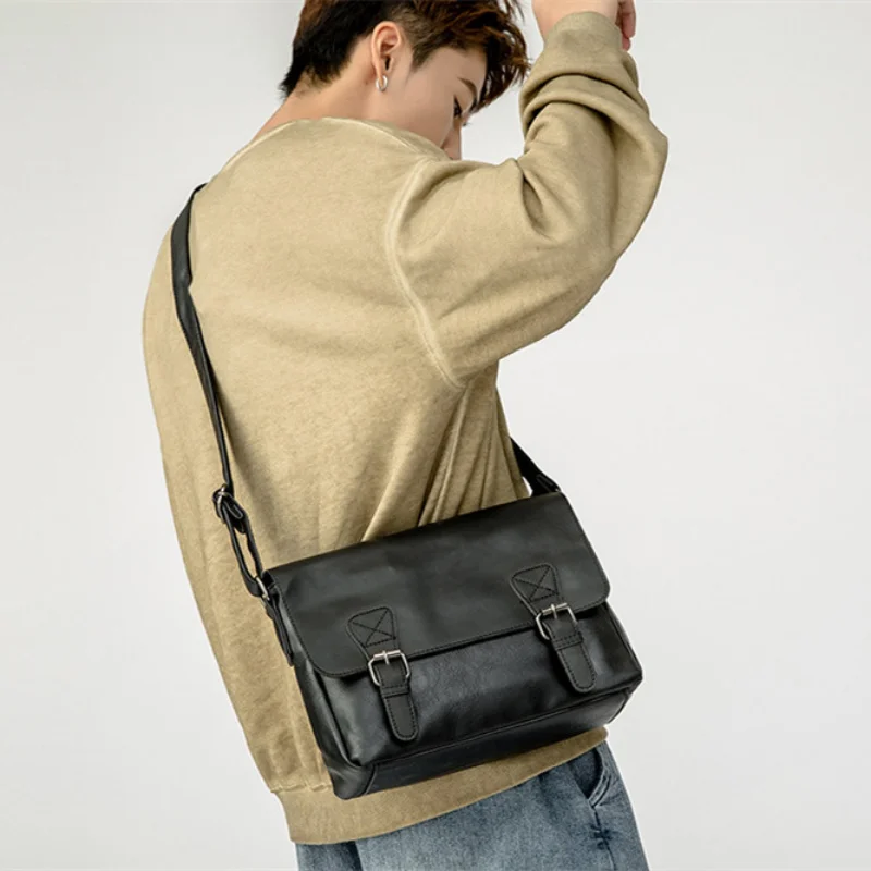 Men's Square Leather Shoulder Bags Crossbody Chest Packs for Men Retro Fashion Solid Color сумка мужская Messenger Bag Purse Sac