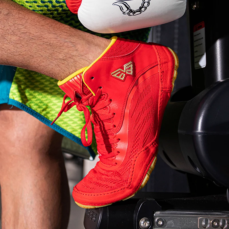 Professional Men High-top Wrestling Shoes Boxing Fighting Training Boots Outdoor Sports Breathable Wearable Sneakers