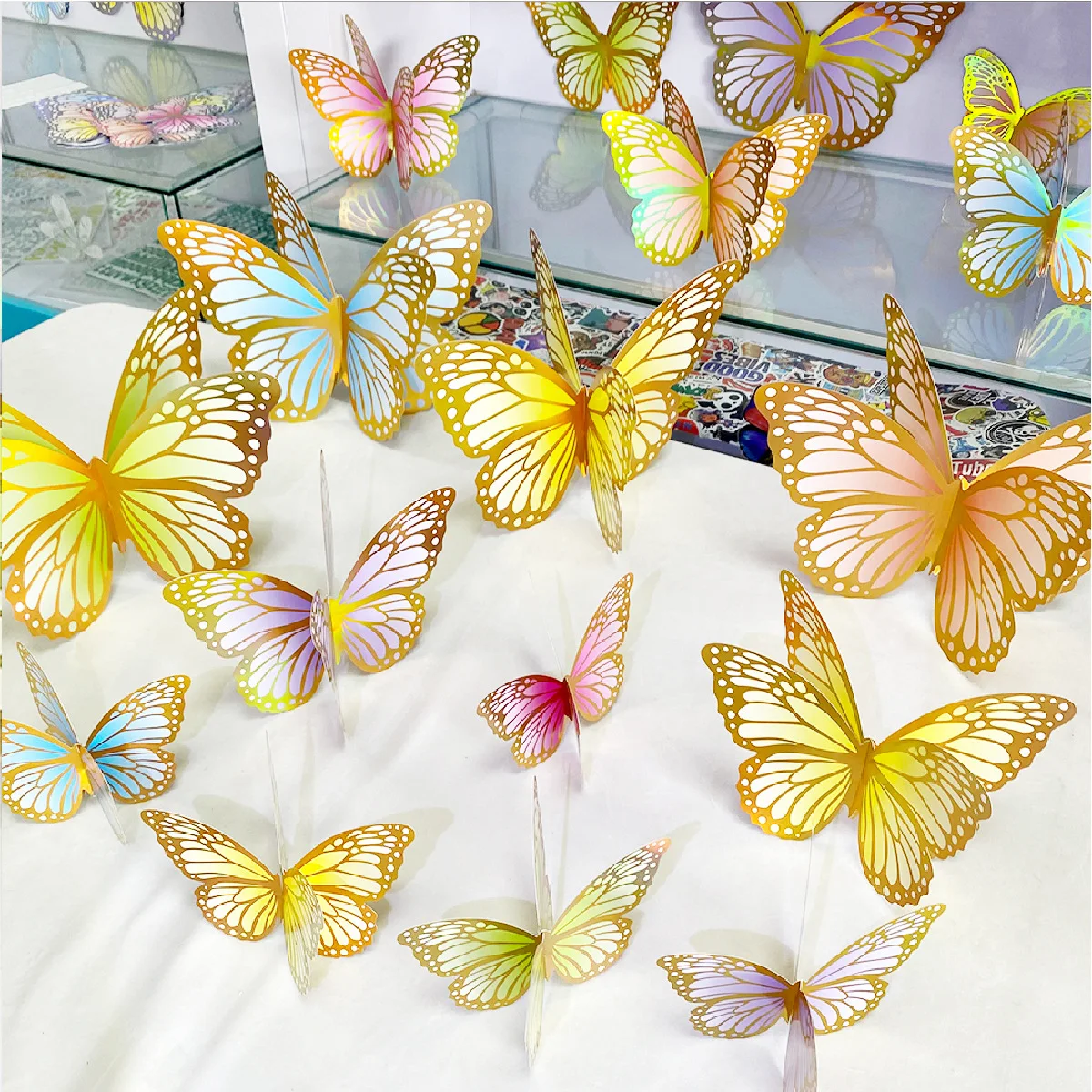 

18pcs 3D Gold Butterfly Party Atmosphere Decoration Desktop Backdrop Wall Decoration Cardboard Butterfly Ornaments Rainbow Color