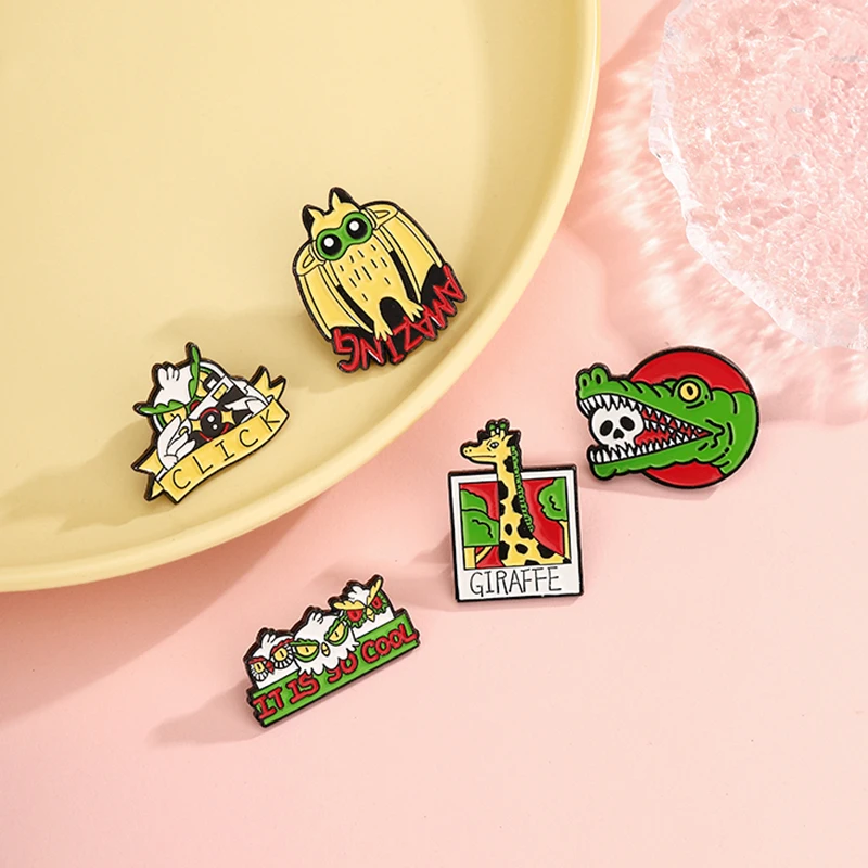 Эмалированная брошь в виде маленького животного на заказ значок лацкан сумки