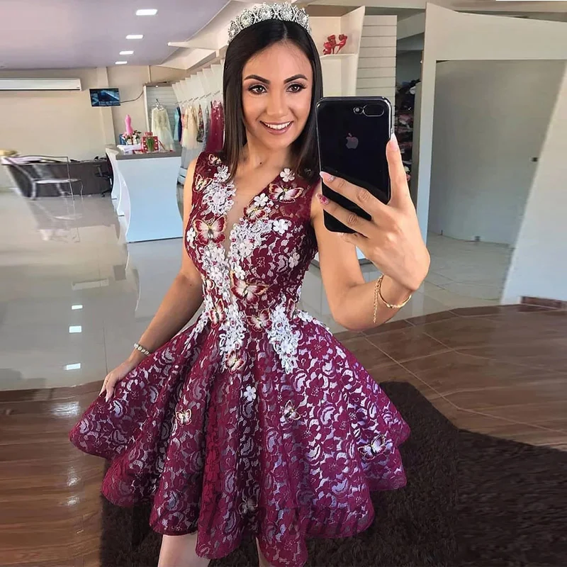 

Purple Lace Applique Short Prom Dresses Overskirt Party Quinceanera Pleat Sleeveless Deep V-Neck Customised Robes De Soirée