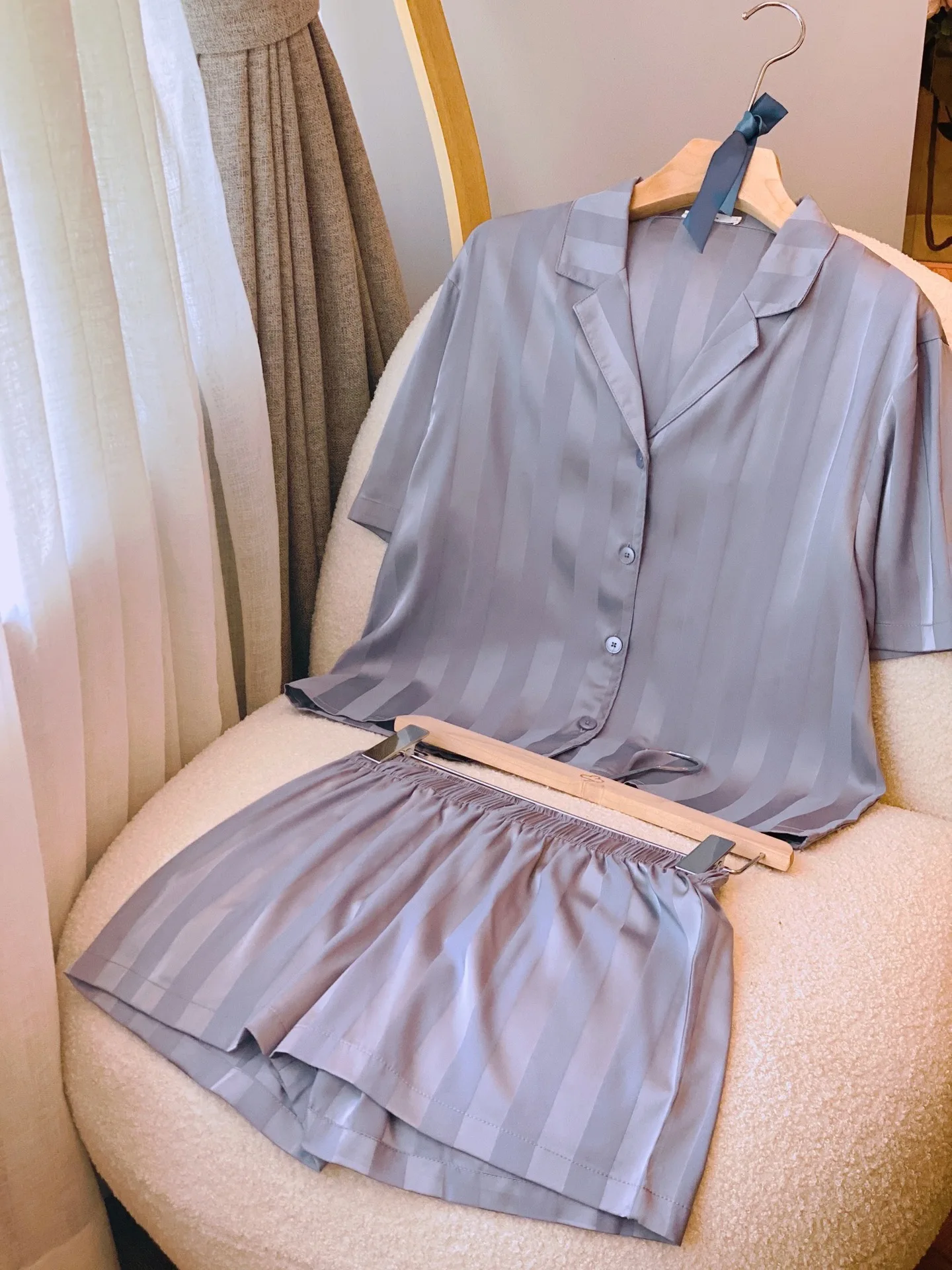 Silk Pajamas Stripe Women's Pajamas Short Sleeved Shorts Summer Thin Home Suit