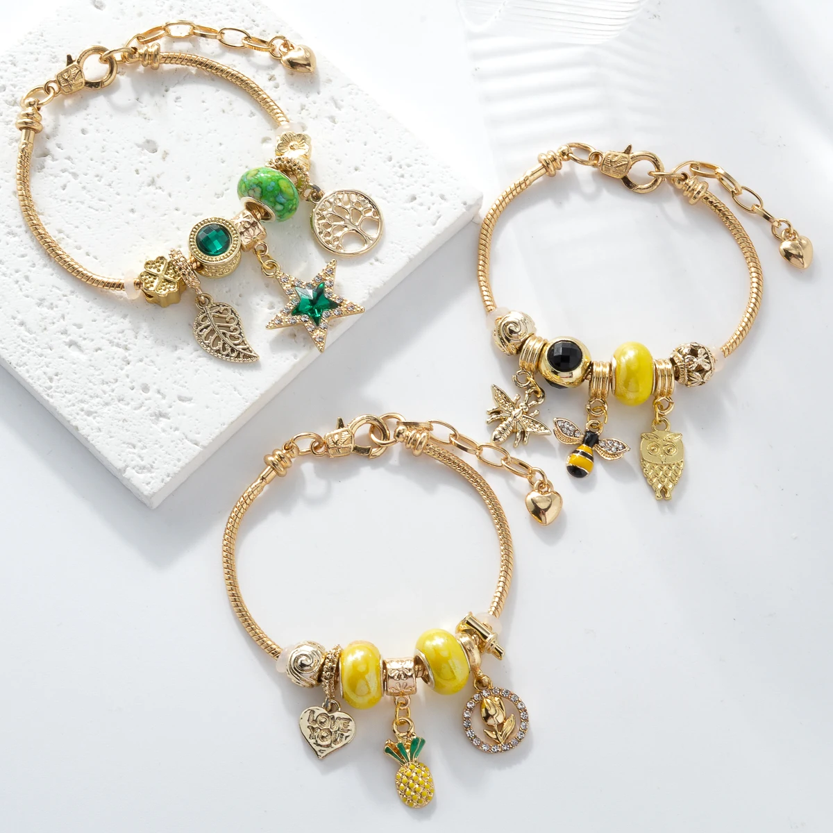 Браслет Pandora из нержавеющей стали золотого цвета браслет с зеленым цирконом