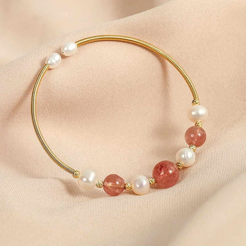 Рисунок 3 - Женский браслет с натуральным пресноводным