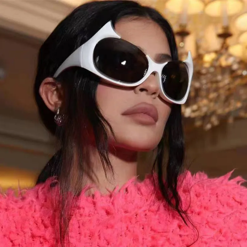 

WOWSUN Brand Cat-eye Sunglasses Female Fashion Classic New Sunglasses Female Plastic Retro Brand Designer Cat-eye Sunglasses.