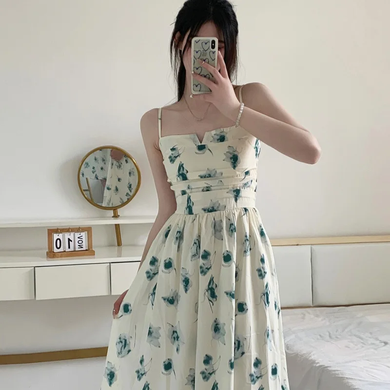 

Fragmented Flower Strap Dress Children's Summer 2023 New Style Wear Small Long Dress Two Piece Set