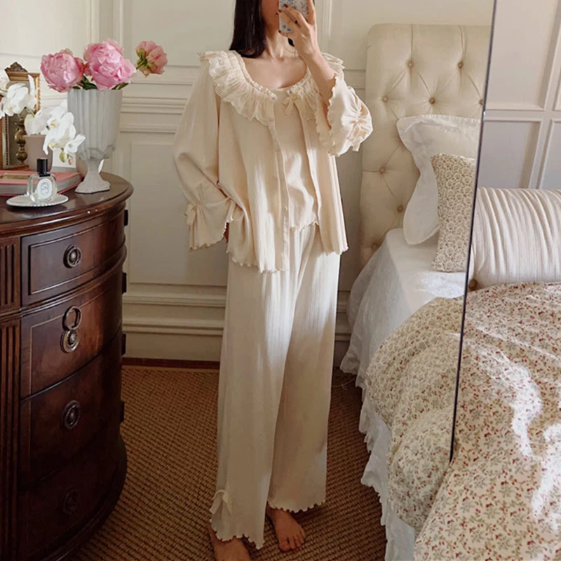 

Пижамный комплект Женский из 3 предметов с длинным рукавом