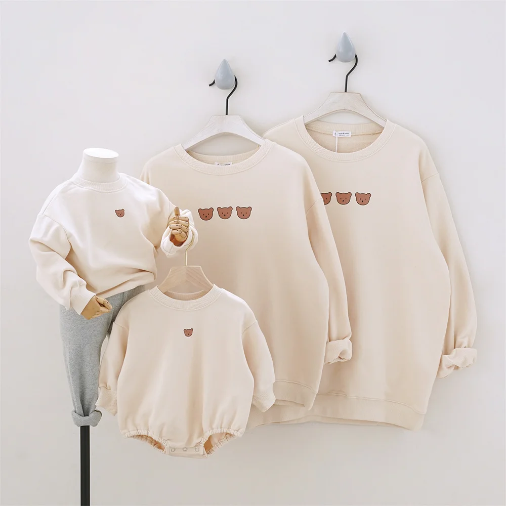 

Fashion Family Matching Outfits Long Sleeve Cartoon Bear T-shirt Baby Bodysuit with Hat Father Mother Kids Clothes Spring Autumn
