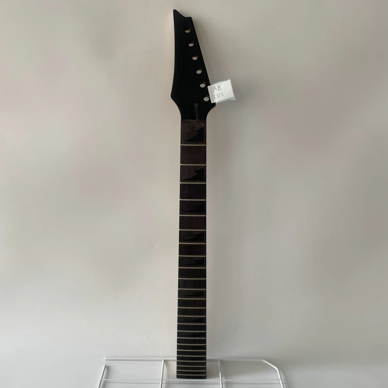 

Электрическая гитара на шею, 6 струн, инкрустация черной акулой, оригинальная серия Ibanez GIO, фингерборд из красного дерева, авторизованное про...