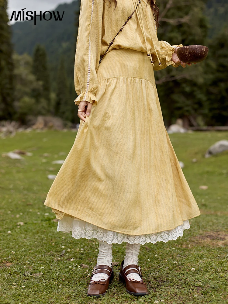 Женская кружевная юбка с рукавами-лепестками и V-образным вырезом