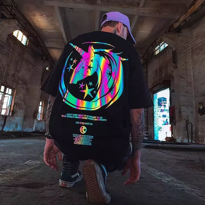 

2023NEW street casual short-sleeved T-shirt reflective printing trend couple summer hip-hop loose five-point sleeve male tshirt