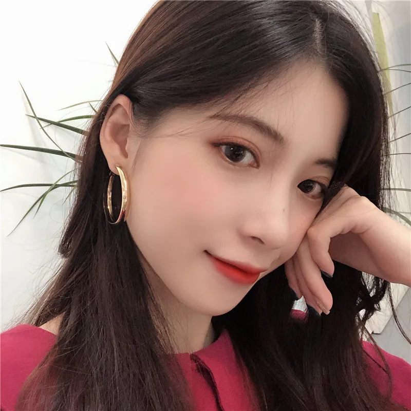 

Large Metal Circle Earrings No Hole Ear Clips Geometry Round Clip on Earring Without Piercing Minimalist Earring CEtD887