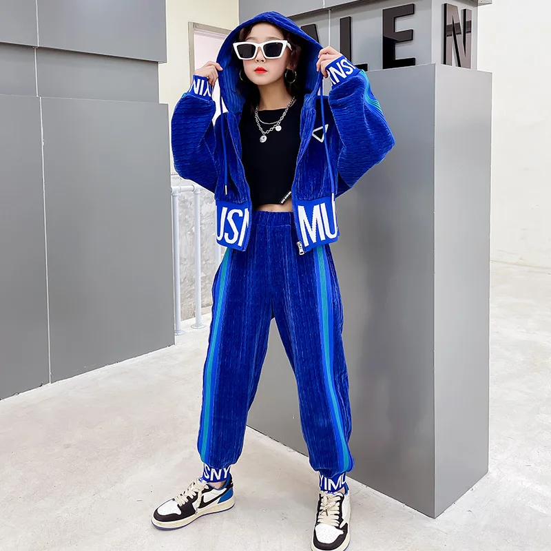 

Одежда для девочек, весенний Модный повседневный спортивный костюм, топ с капюшоном и буквенным принтом + брюки с эластичным поясом, уличная одежда из 2 предметов, комплект женской одежды