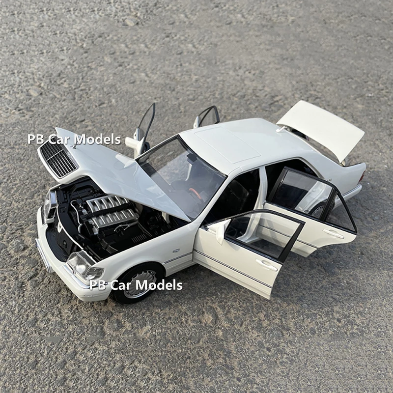 Купить Оригинальная модель автомобиля 1:18 1990 S600 W140 Tiger Head Ben, модель автомобиля из сплава, классическая модель автомобиля под давлением