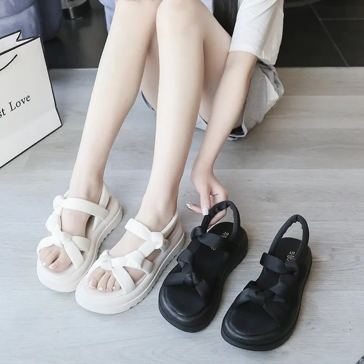 

Женские босоножки на низком каблуке с ремешком, новинка 2023, женские открытые босоножки на низком каблуке, прозрачная удобная модная обувь на плоской подошве, бежевый цвет