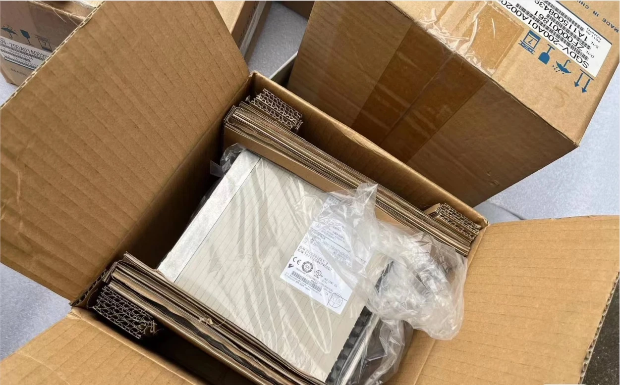 YASKAWA с сервоприводом лампочка задним фонарем