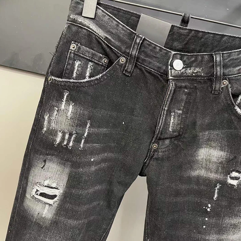 2022 Starbags DSQ Chic men's casual black jeans with straight legs and small feet and ripped hole