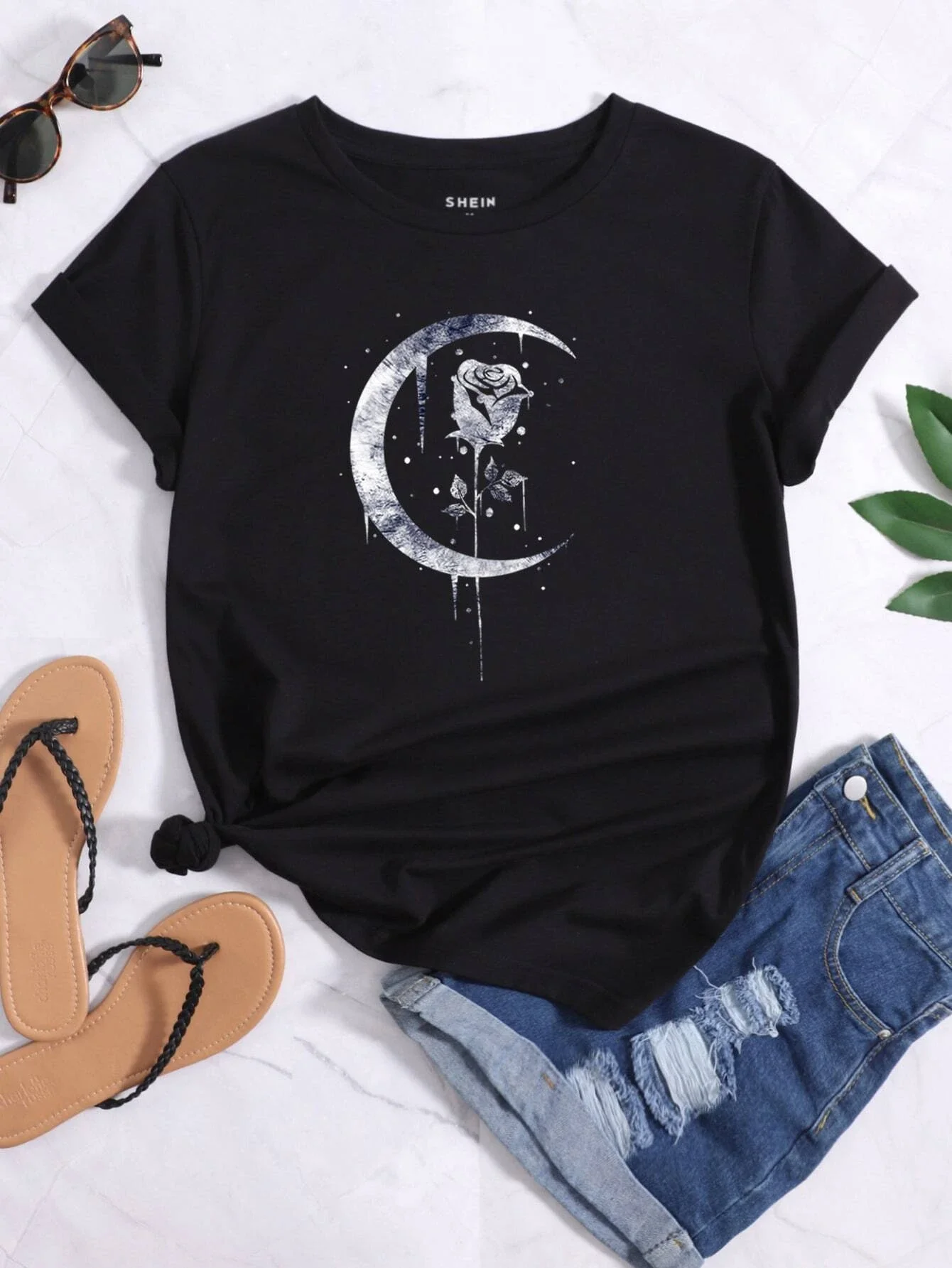 

Moon And Floral Print Tee