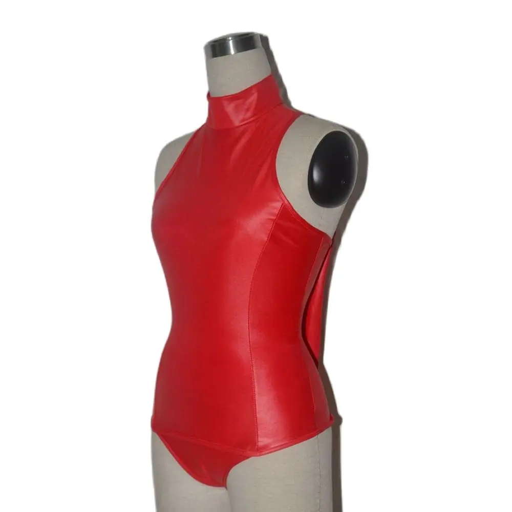 Женский сексуальный комбинезон в одном куске из блестящей кожи с манжетами, связанный вместе, сумкой, перчатками, привлекательным бандажным костюмом в полоску.