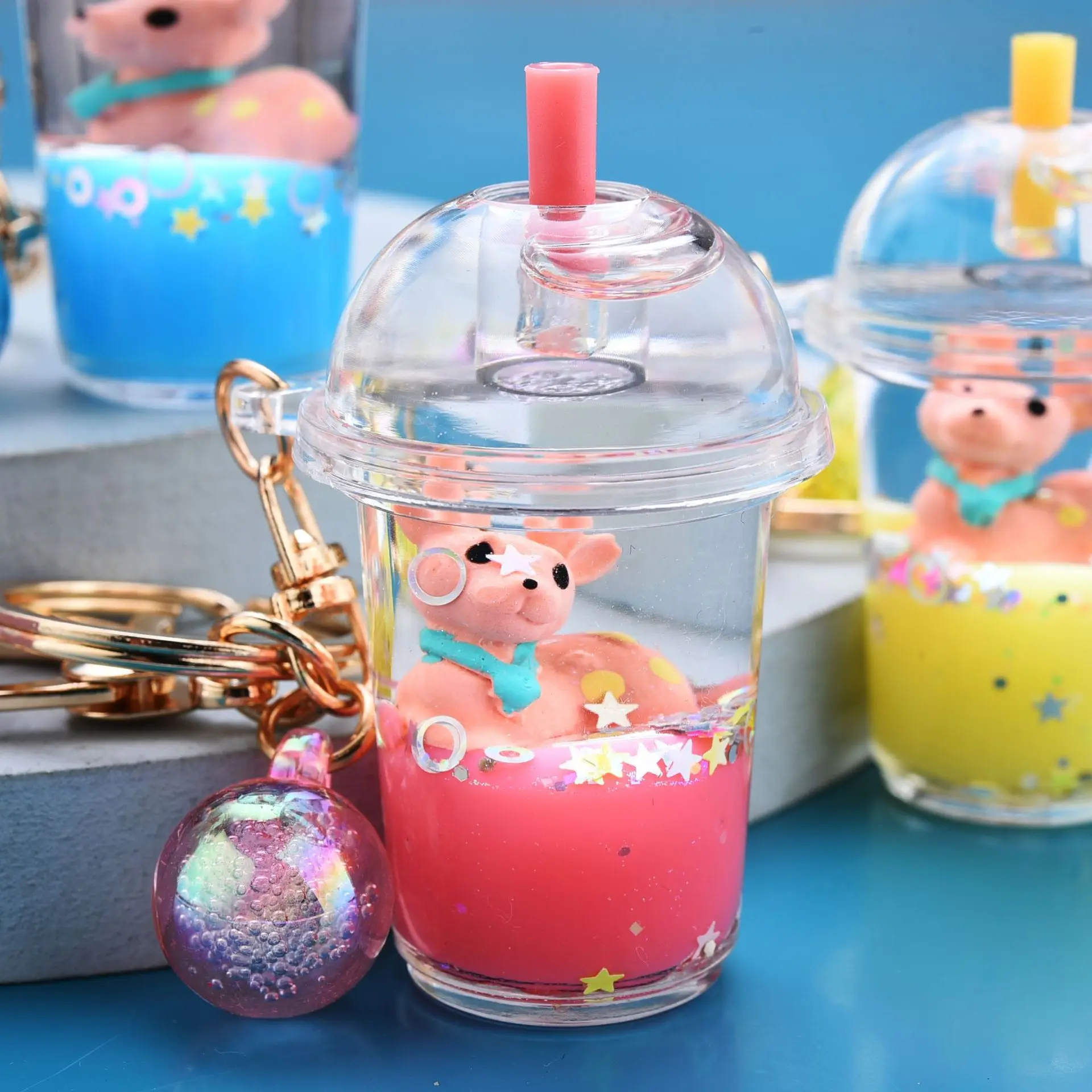 

Creative Liquid Keychain Cute Elk Milk Tea Cup Key Ring Pendant for Women Couple Keyfob Christmas Accessories Gift
