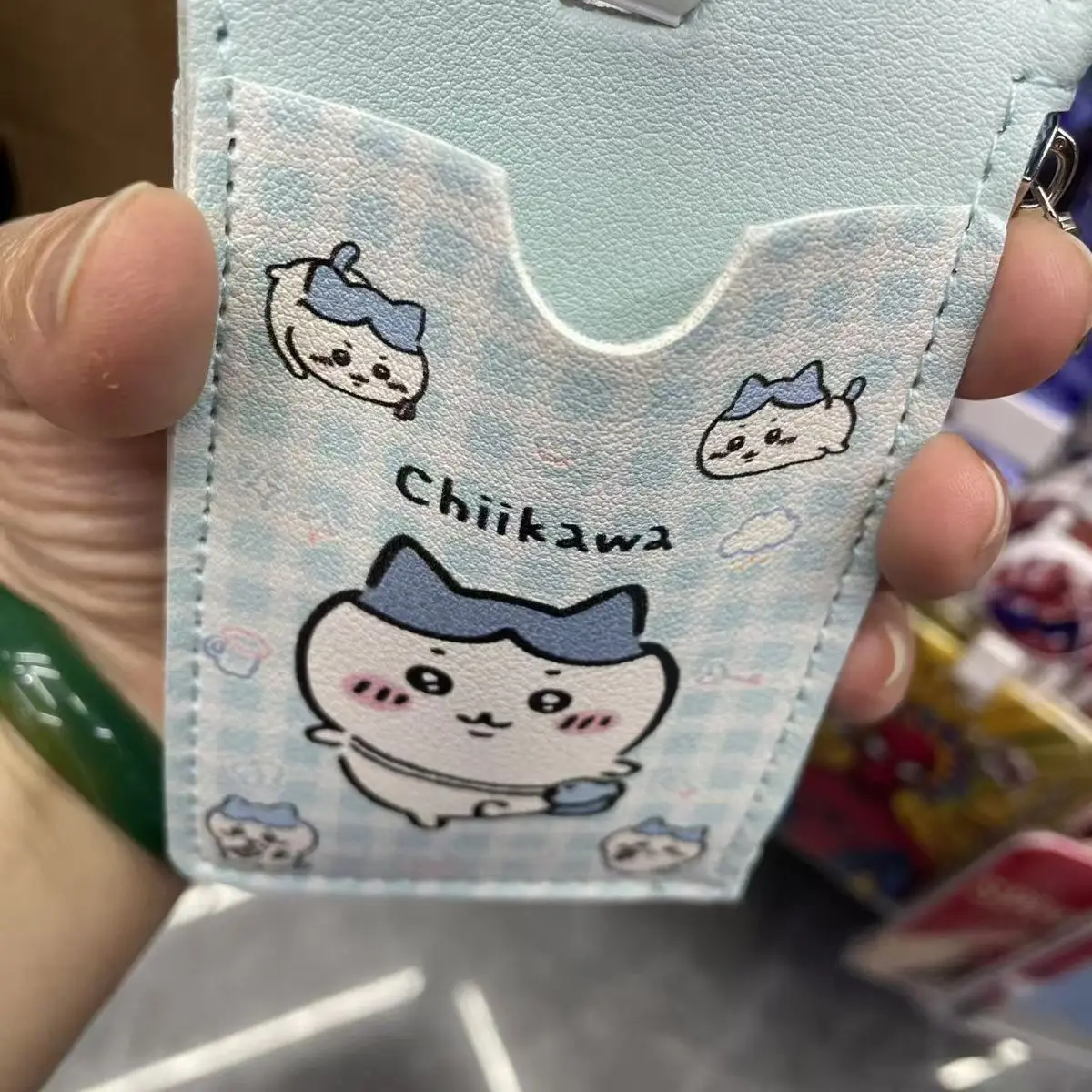 Фото Милый многофункциональный телескопический чехол-кошелек Kawaii Chiikawa для карт, документов, проездных и студенческих билетов №3