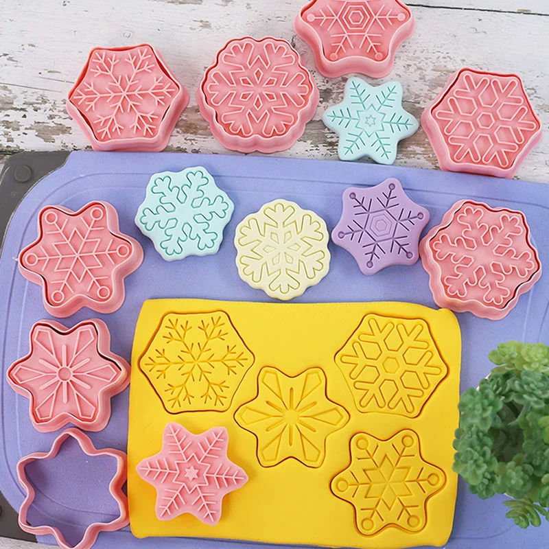 

8pcs/set Snowflake Shape Cookie Cutters 3D Plastic Biscuit Mold Cookie Stamp Fondant Cake Mould Kitchen Baking Pastry Bakeware