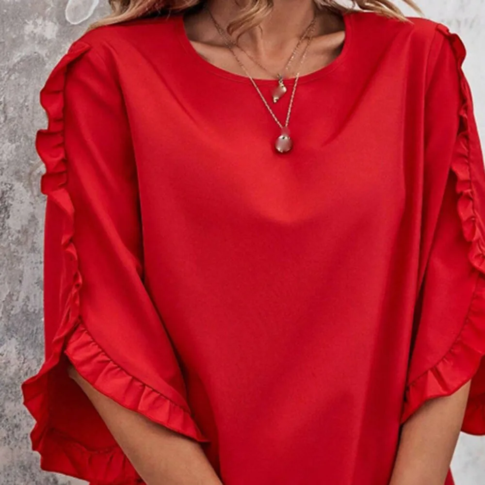 Женская блузка с круглым вырезом