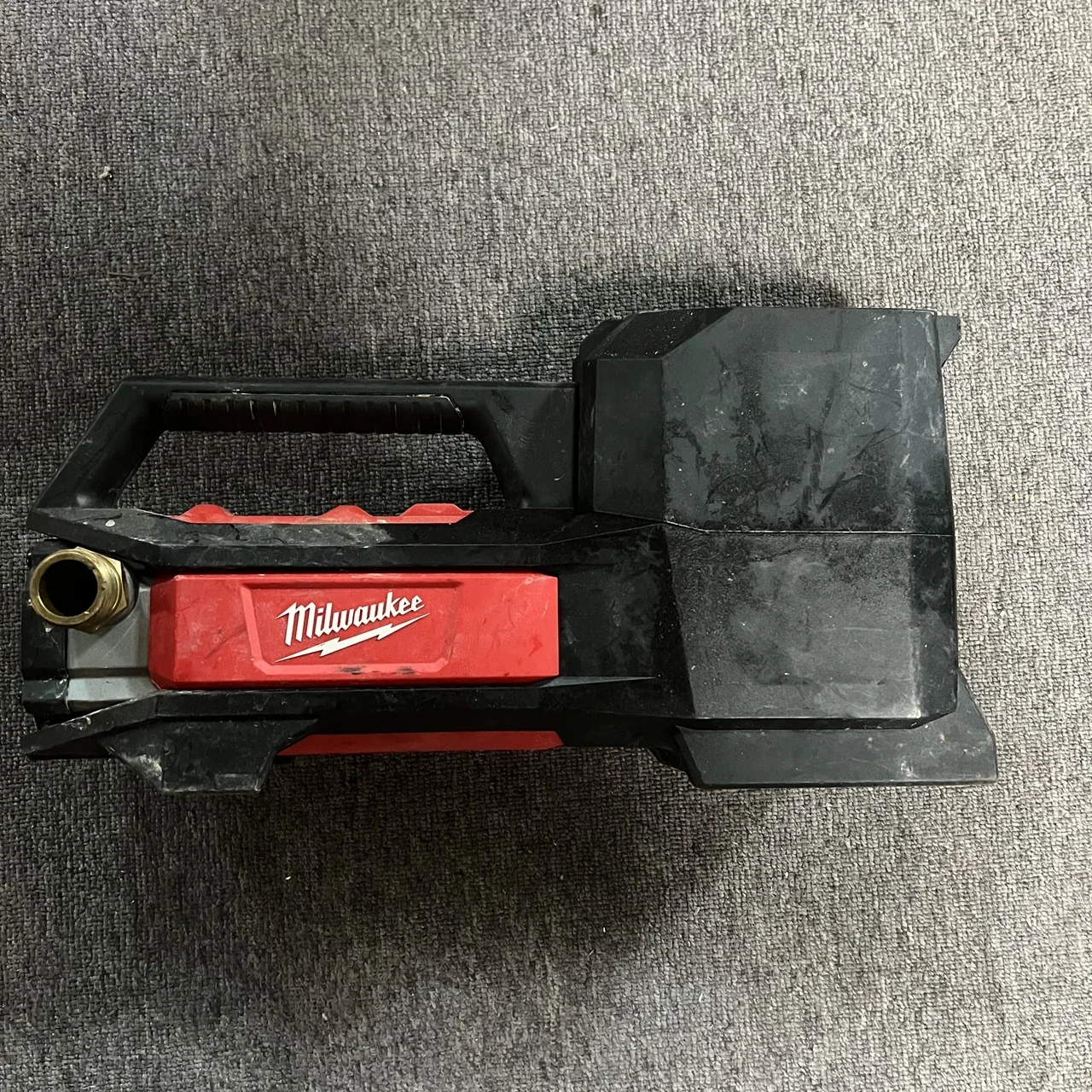 Milwaukee 2771-20 M18 топливо 18 в водяной насос-включая батарею 9.0AH б/у
