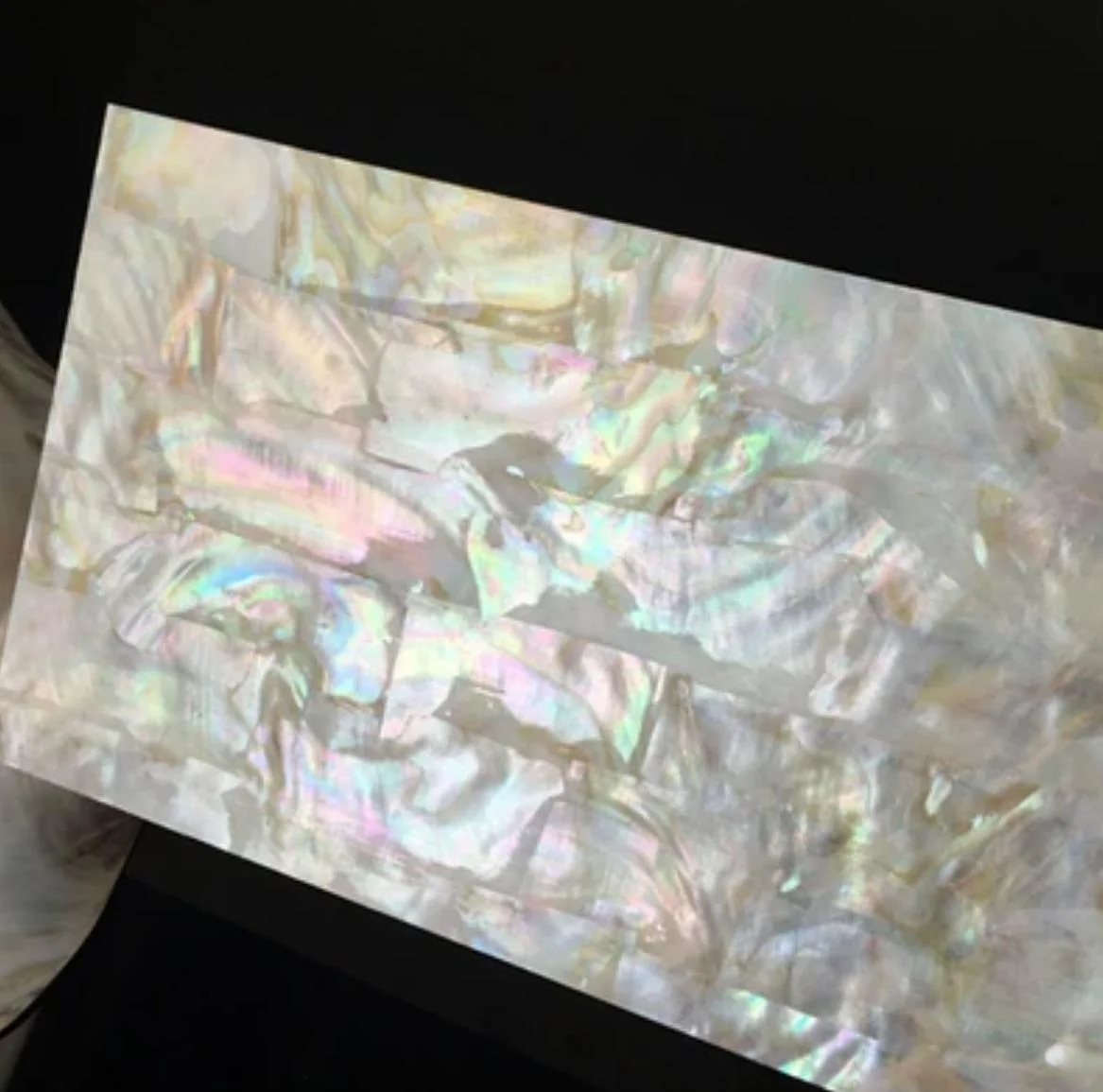 

Length:240mm W:140mm T:0.5mm Natural Freshwater Shellfish Veneer Embedding Characteristic Craftsmanship Materials