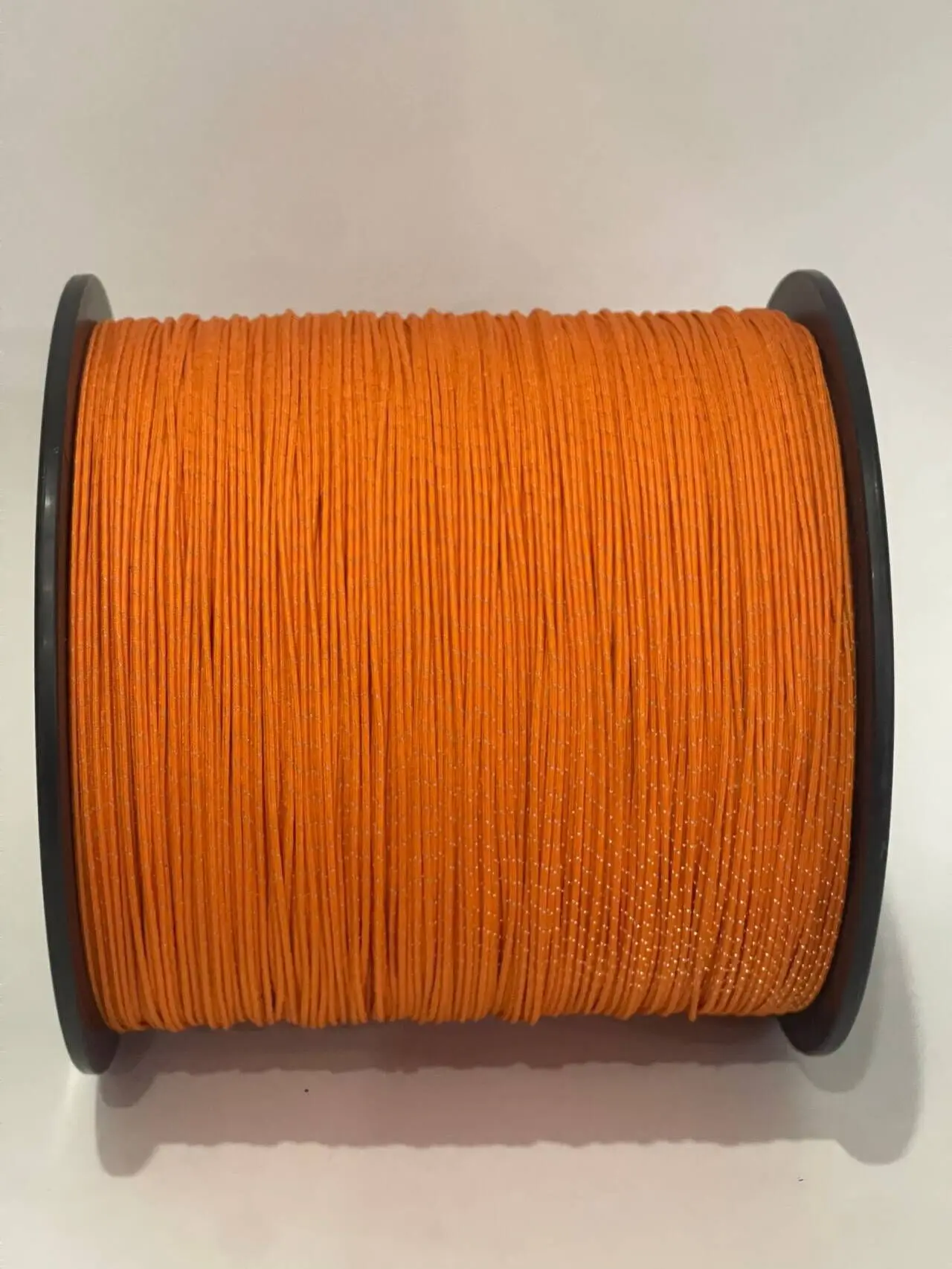 

50 м, 2 мм, 5/64 дюйма, 770 фунтов, сердечник UHMWPE с полиэфирной веревкой для куртки со светоотражающими трассерами, направляющая для палатки, шнур для гамака