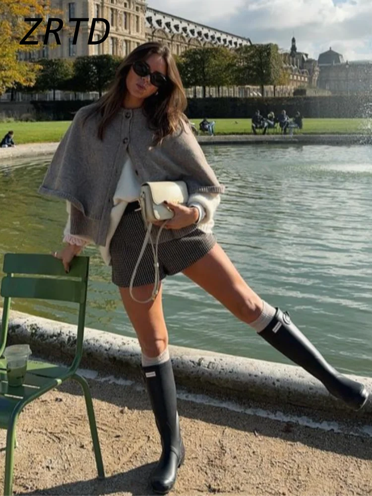 Однотонная женская накидка с круглым вырезом и рукавами