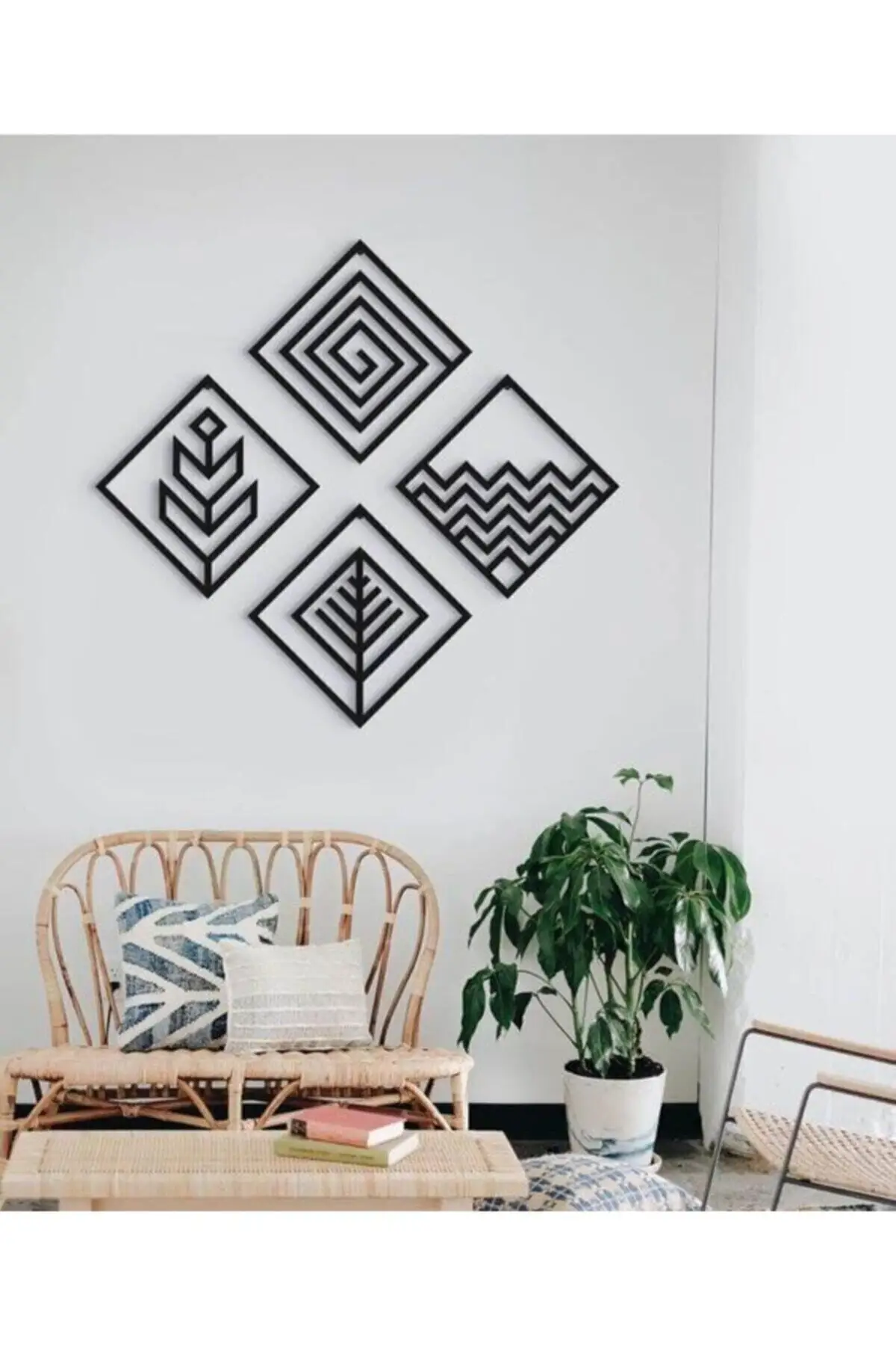 

Черный Настенный декор с 4 элементами