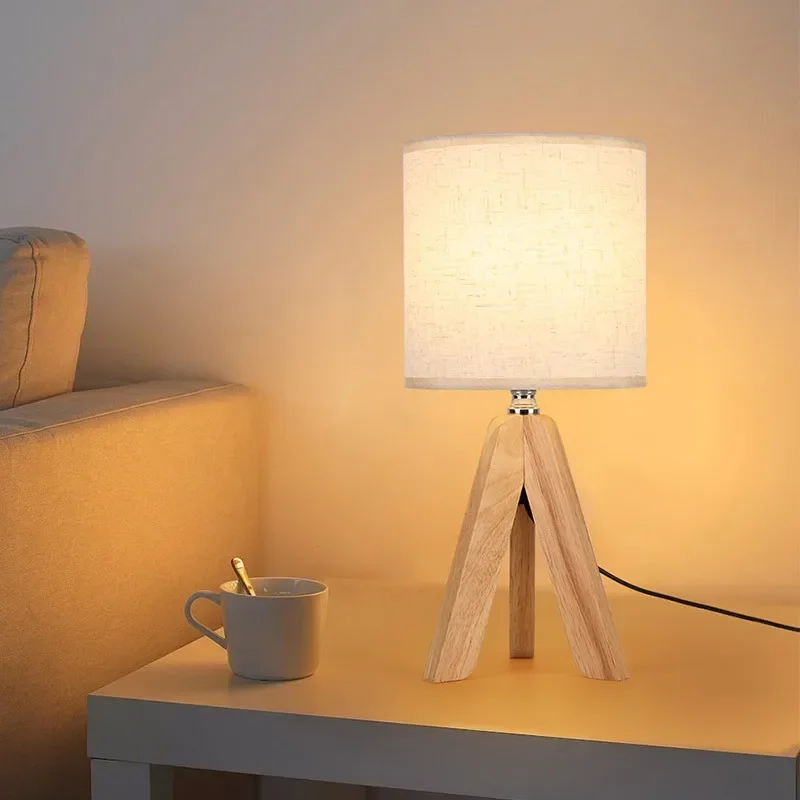 Настольная лампа в скандинавском стиле