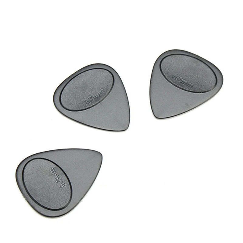 

for guitar bass ukelele players guitar pick 27*30*0.7mm Guitar Pick Plectrum For bass Ukelele Anti slip Plectrum PA Nylon