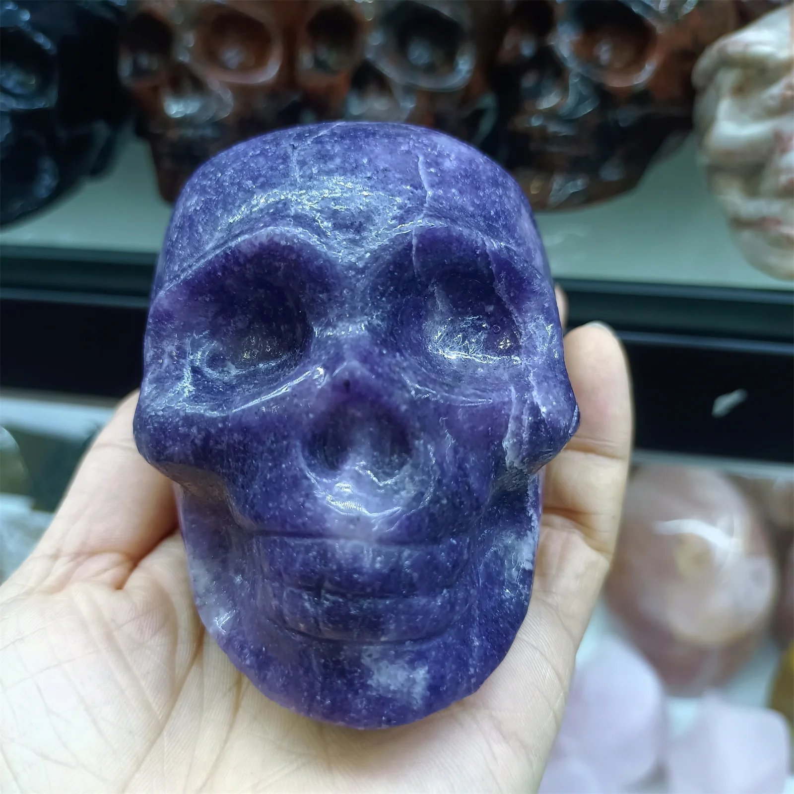 

NATURAL LILAC STONE CRYSTAL QUARTZ HAND CARVED SKULL DECORATION GIFT