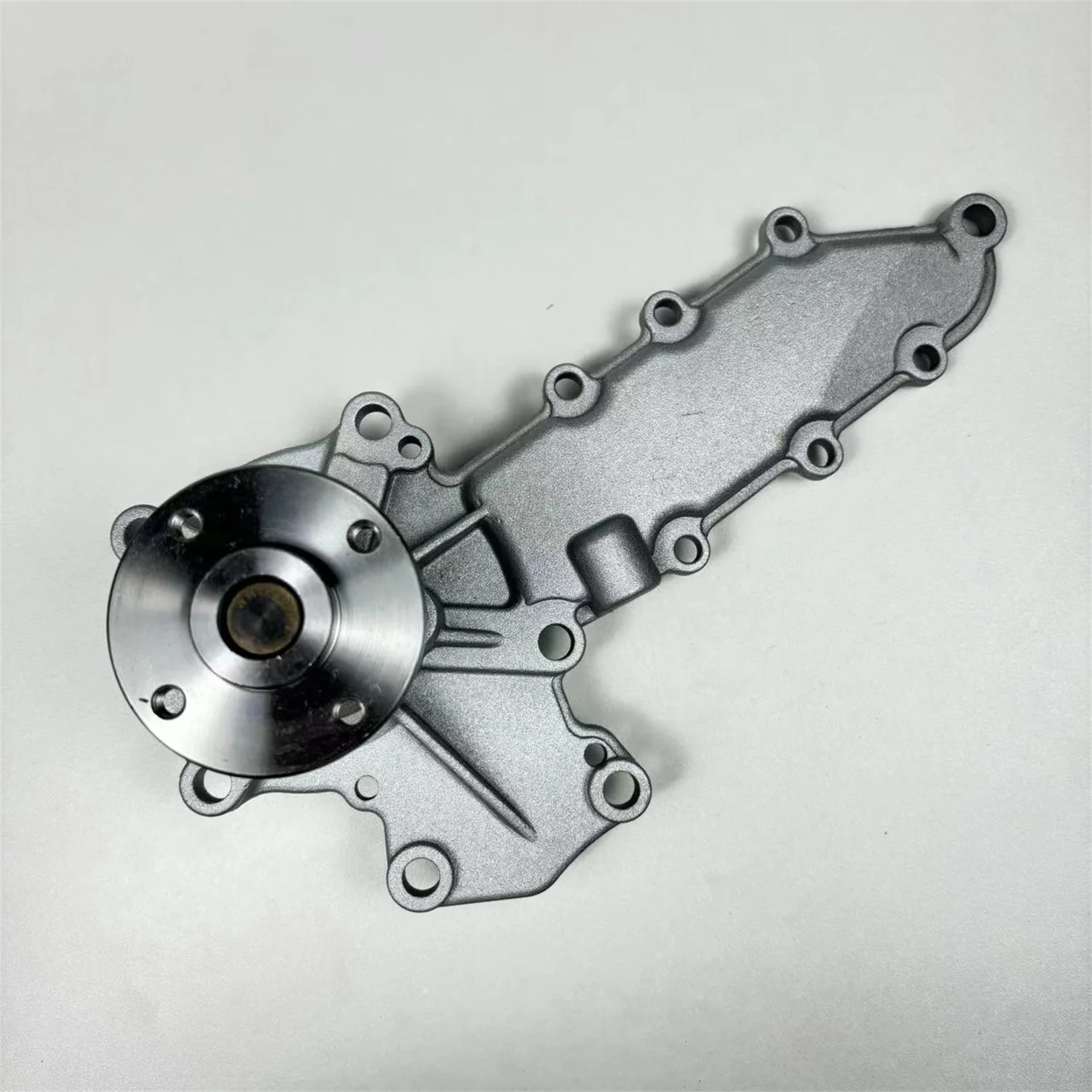 Водяной насос 1A051-73032 для Kubota V2003 V2203 V2403 1503 двигатель 1A051-73030 1A051-73035