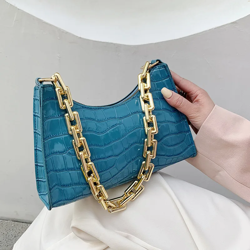 

Crocodile Pattern Zipper Handbags New Fashion Texture Embossed Lacquer Shoulder Bag Simple and Small Square Bags for Women 2022