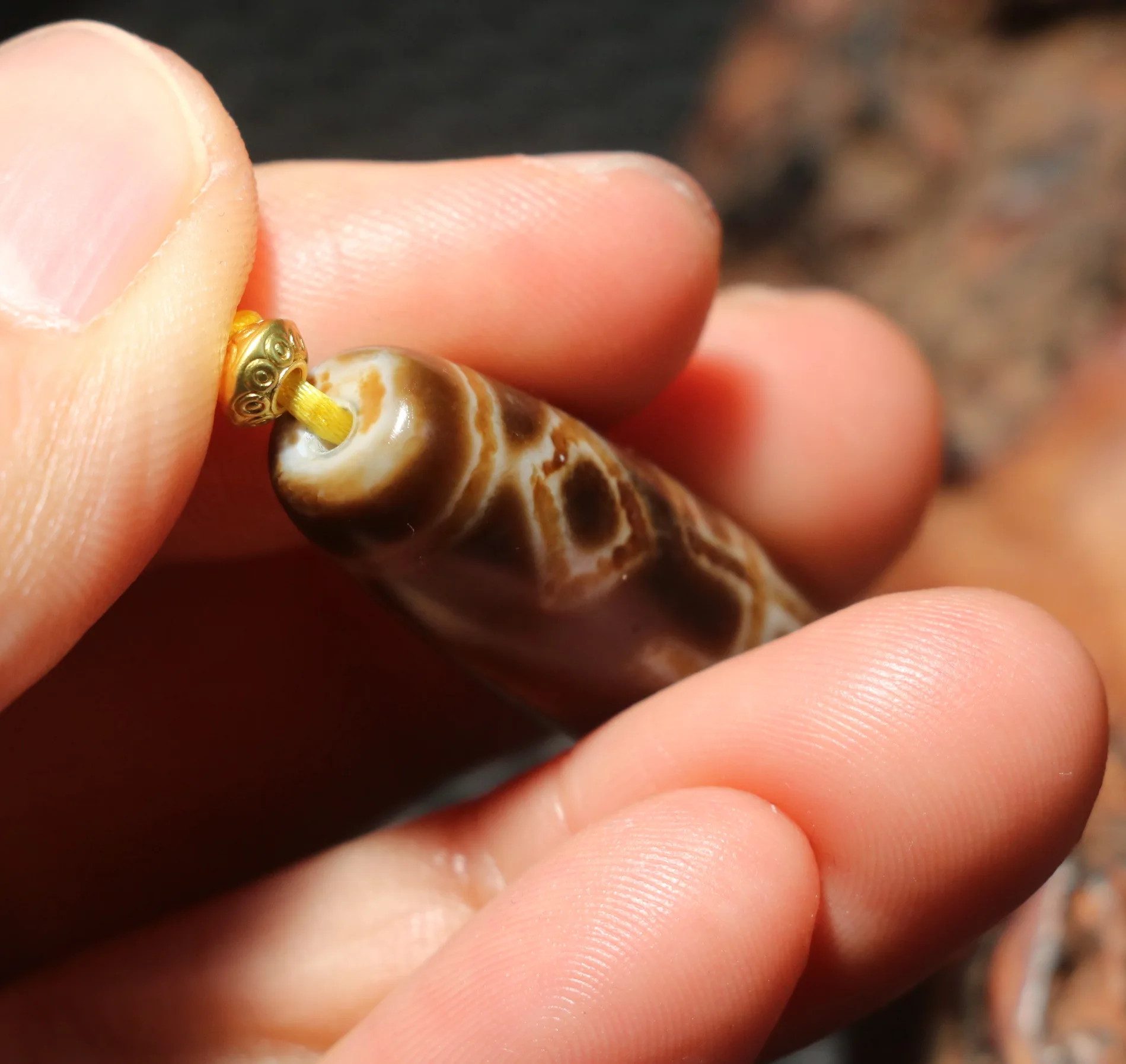 UPD25211A52 Мощность Энергия Тибетский старый агат Патина Kingkong Глаза Wanzi Swastica dZi Амулет