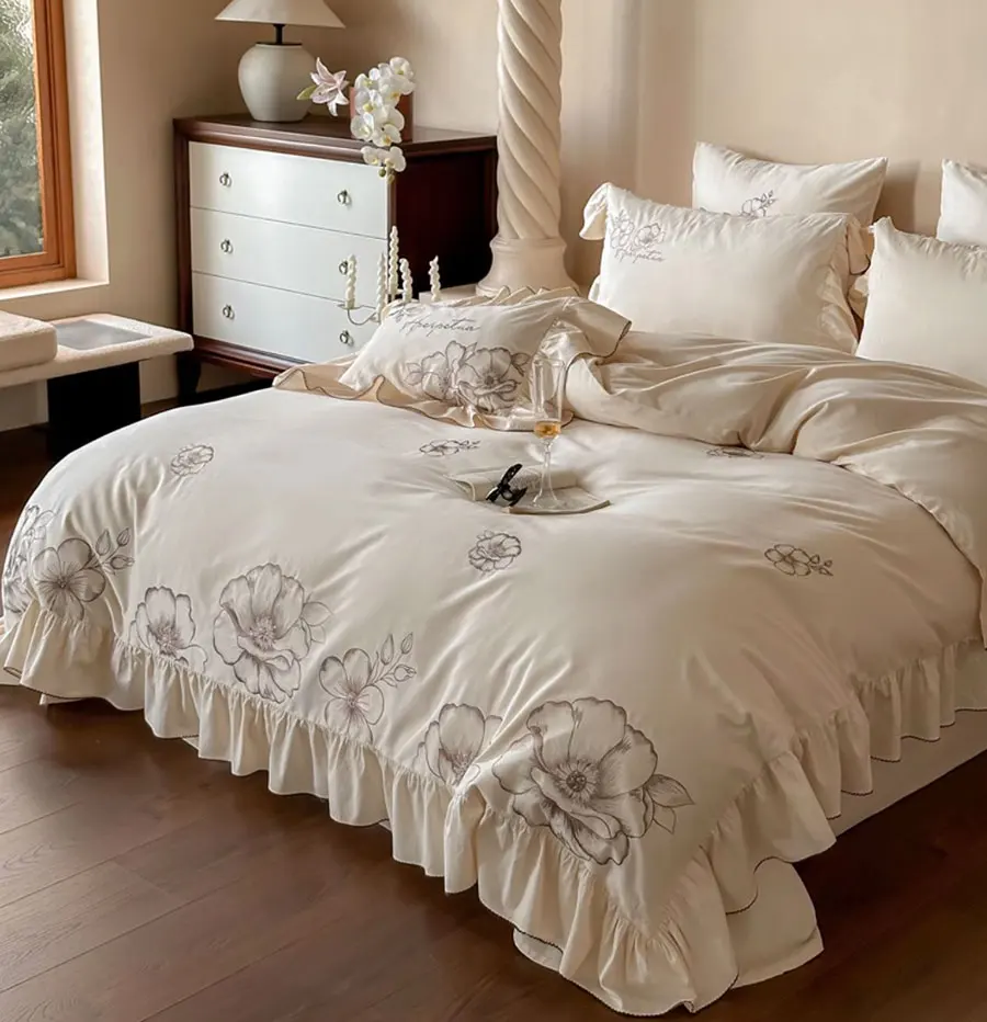 Комплект постельного белья с французской вышивкой и цветами полный королевский