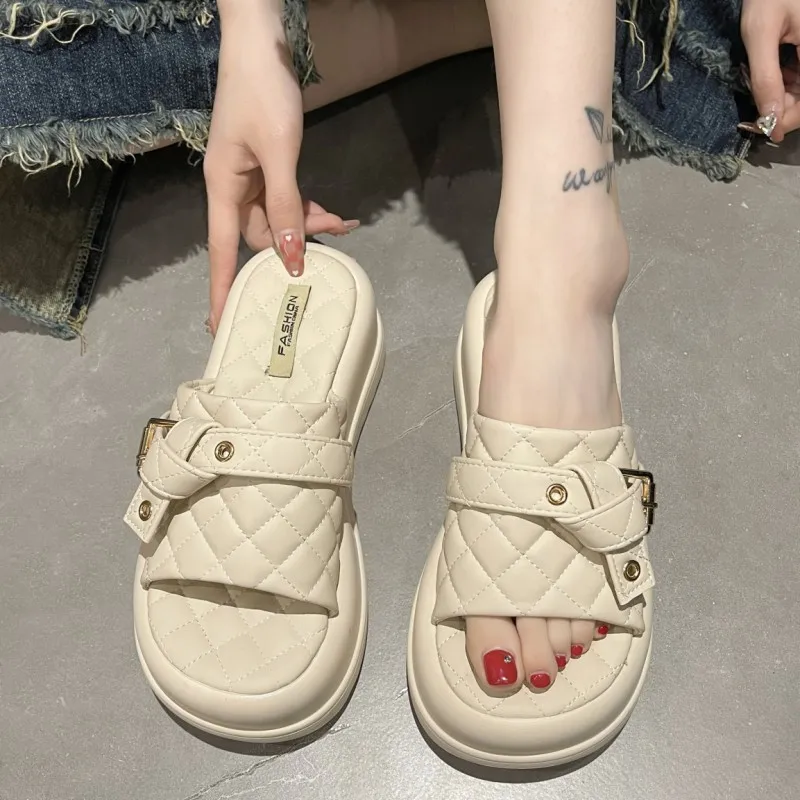 

Женские повседневные шлепанцы, летние новые шлепанцы на плоской платформе, модные женские шлепанцы с ремешком на пятке, 2023