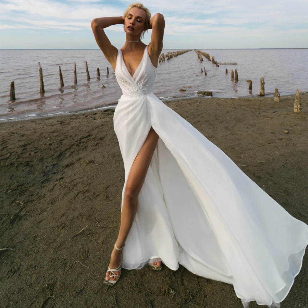 

Boho Wedding Dresses 2022 V-Neck Backless Simple A-Line Bridal Gowns Appliqies Pleat Chiffon Beach Side Split Vestido De Noiva