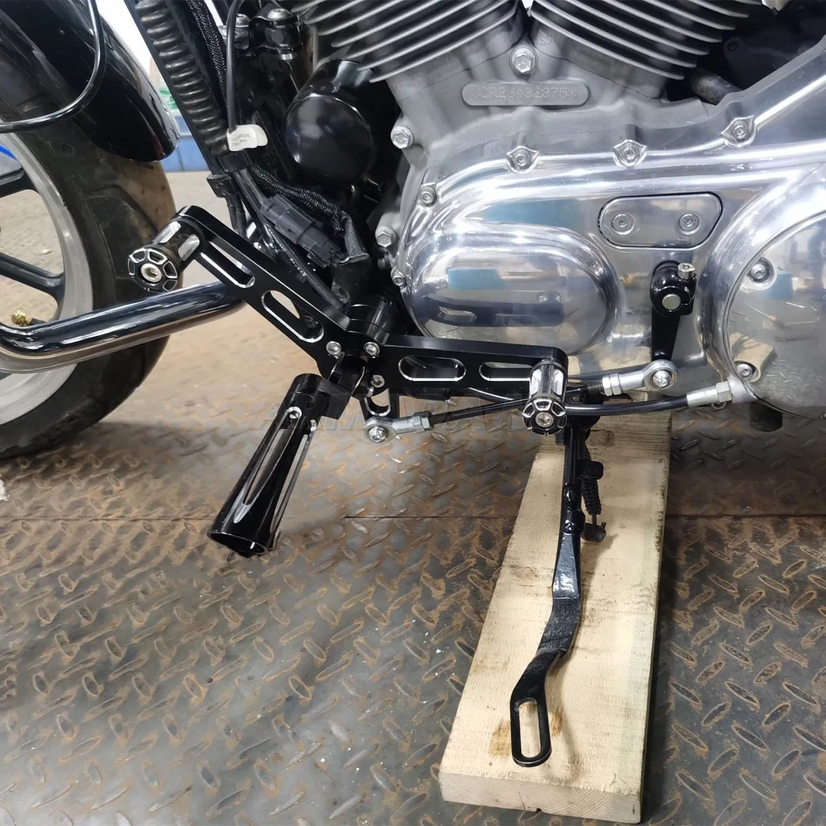 Фото Для Harley Sportster XL Iron 883 1200, изготовленные на заказ детали мотоцикла с низким сортом, рычаги переключения передач на пятке и носке, колышки переключения передач №5