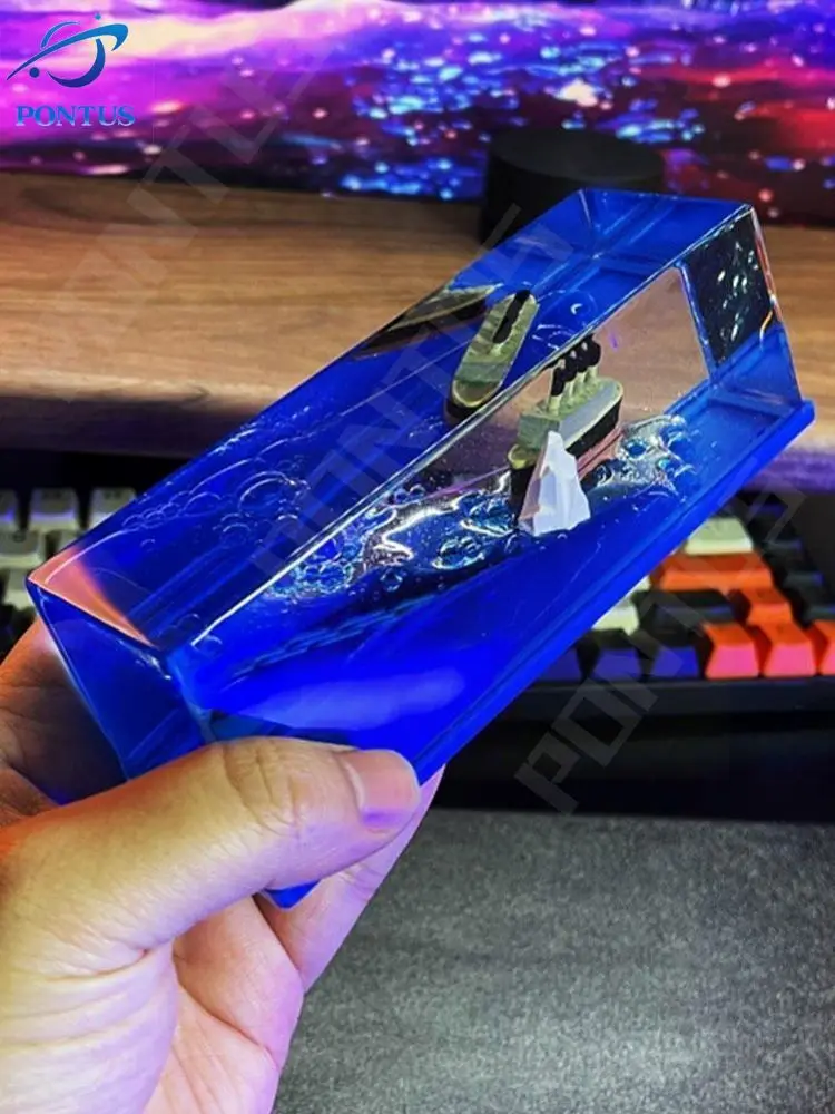 

Фигурки круизного лайнера, бутылка с жидкостью для дрифта, аксессуары для украшения стола, рельефный поплавок с айсбергом, круизные миниатю...