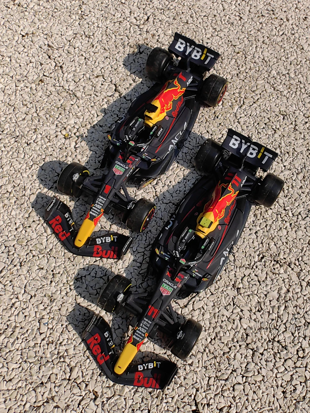 

2022 Bburago 1:43 F1 Champion Red Bull Racing RB18 #1 #11 Ferrari F1-75 #16 #55 Alloy Car Die Cast Model Toy Collectible Gift