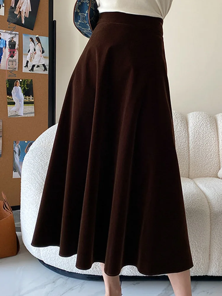 

LANMREM Office Lady Velvet Skirts Loose Causal Solid Color High Waist A-line Skrit Female Elegant Clothing Autumn Winter 2L1088