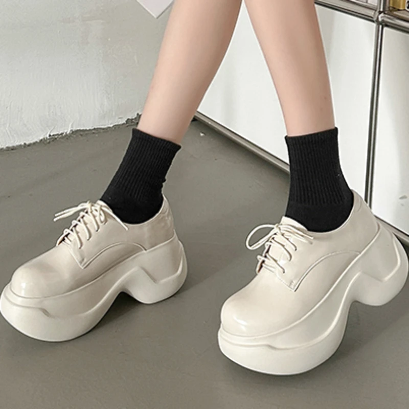 

Осенние женские кроссовки на массивной подошве, модель 2023 года, модная Уличная обувь на платформе со шнуровкой для женщин, прочная женская обувь Мэри Джейн