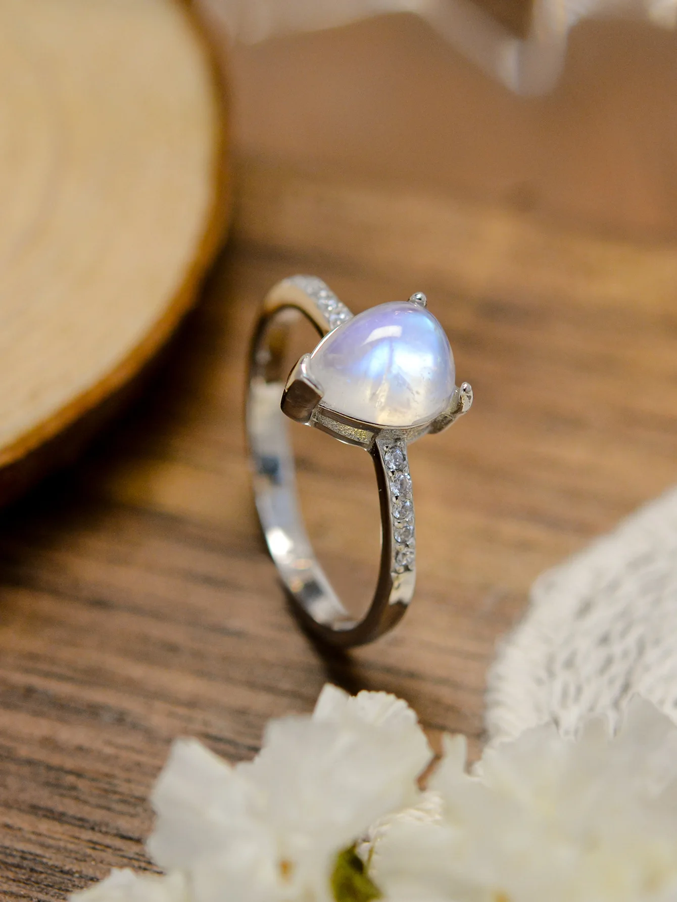 

Japan and South Korea Cool Wind S925 Sterling Silver Droplet Moonlight Stone Micro Zircon Ring Women's Small Jewelry