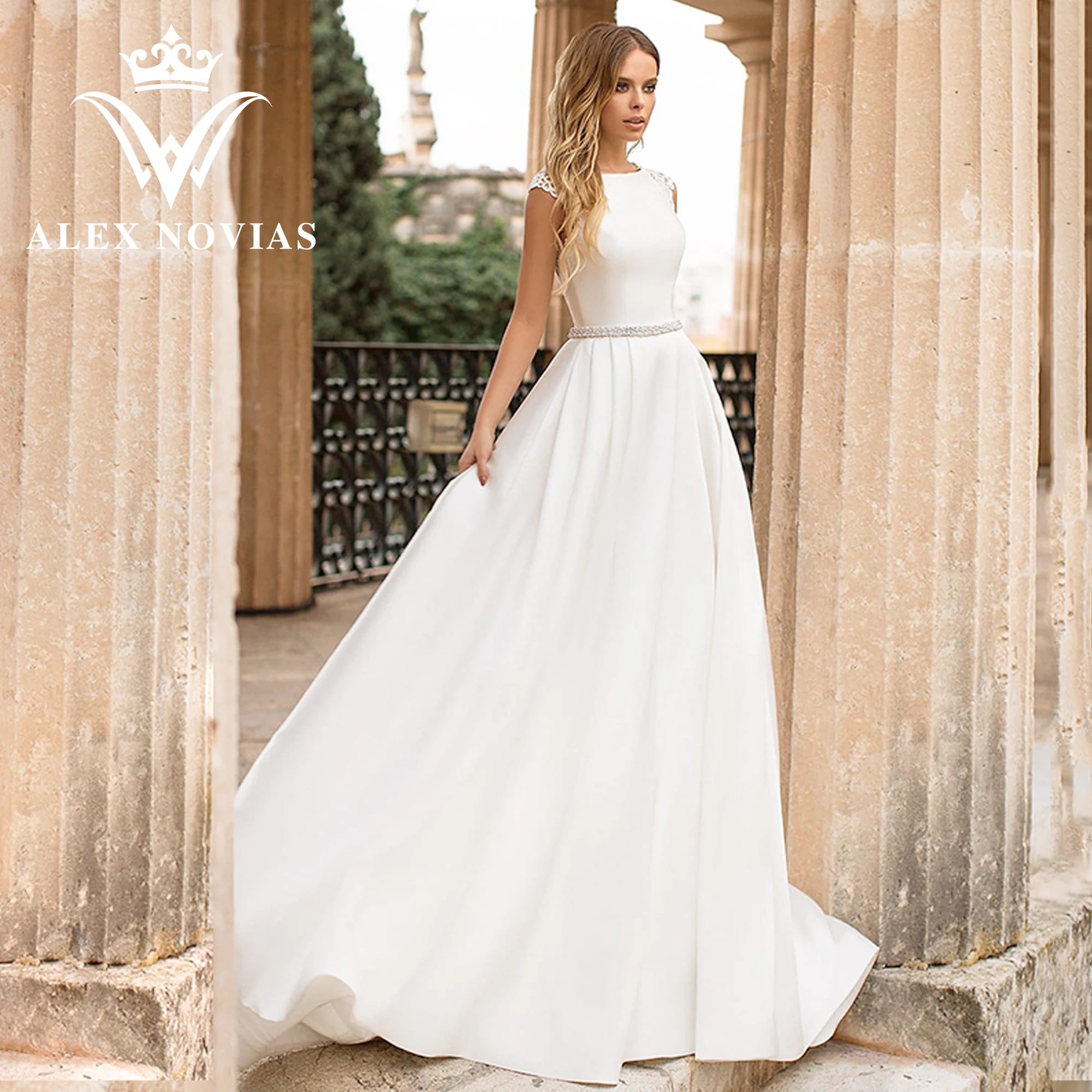

Свадебное атласное платье-трапеция ALEX NOVIAS, свадебное платье с глубоким декольте, аппликацией и открытой спиной, со шлейфом, 2023