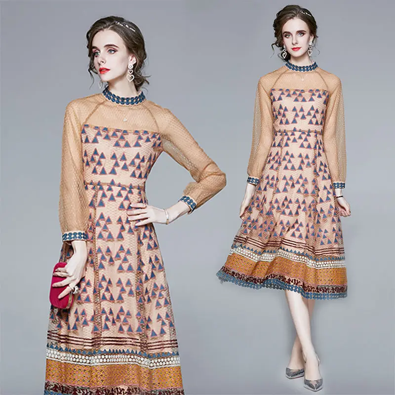 

Women's Windcoat Inside Dress Children Autumn Long Style Long Sleeves Light Ripe Temperament Wind Embroidered Flower Dress